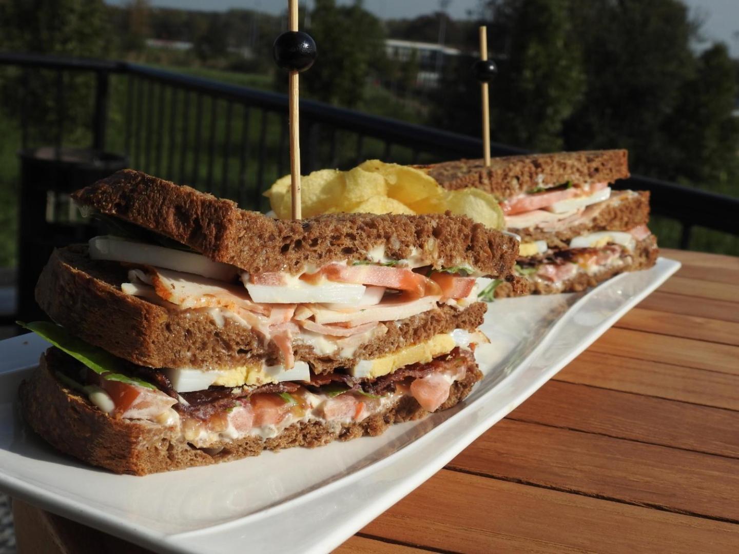 Cafe Brasserie Het Heerenhuis Het Kalf Zewnętrze zdjęcie