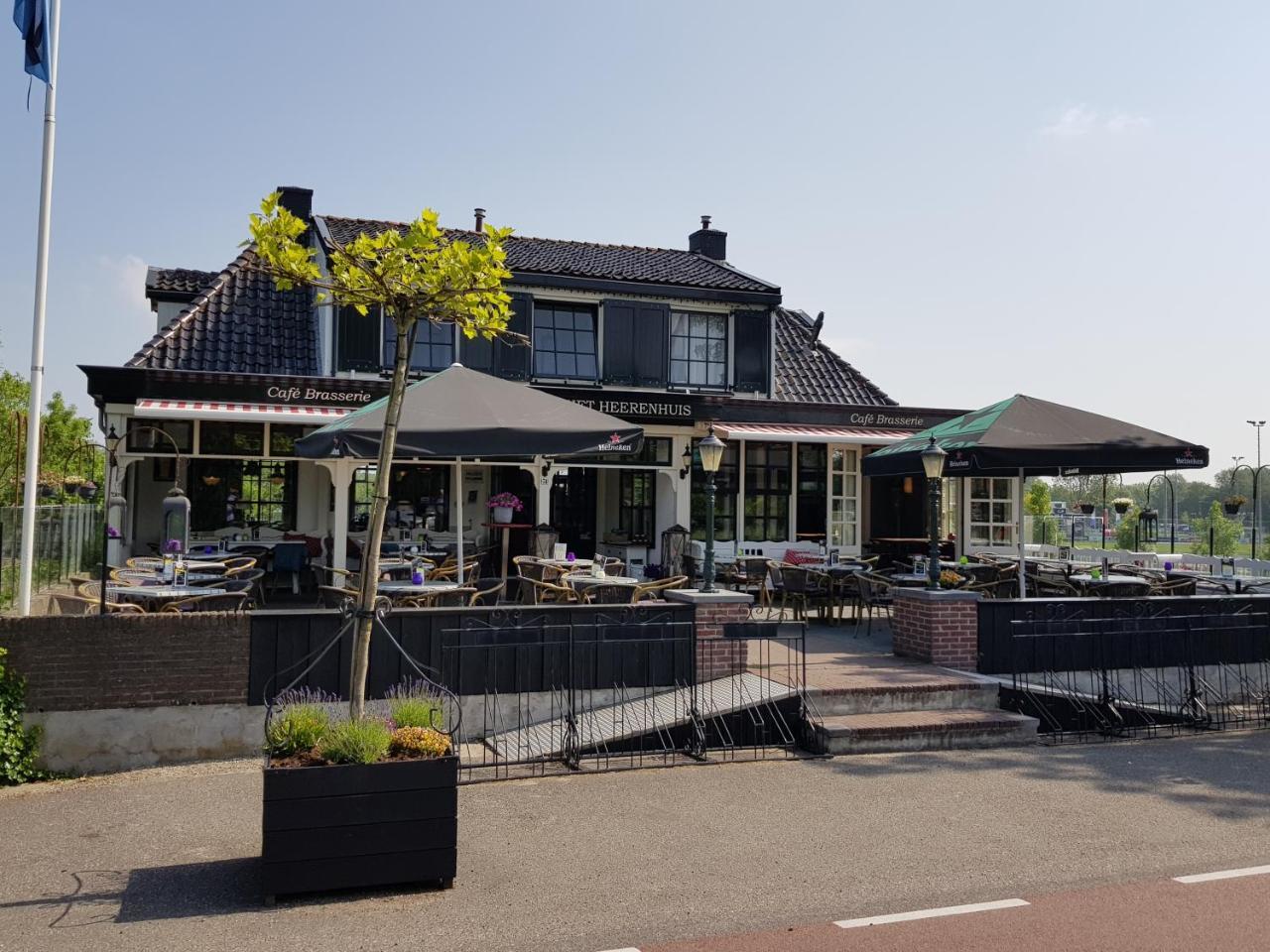 Cafe Brasserie Het Heerenhuis Het Kalf Zewnętrze zdjęcie